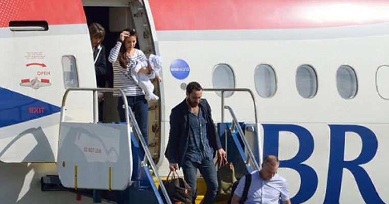 Kate Middleton si printul George in vacanta in Caraibe