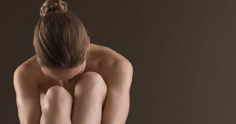 Depresia postpartum - cauze, simptome si tratament