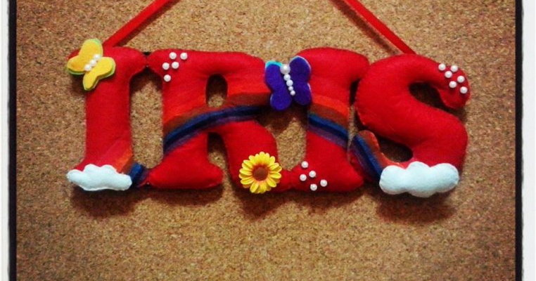 Castiga un decor din fetru personalizat cu numele copilului tau