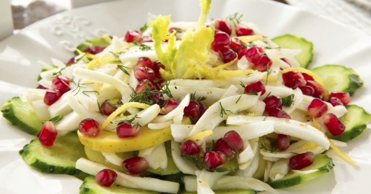 Salata de fenicul cu mar si rodie