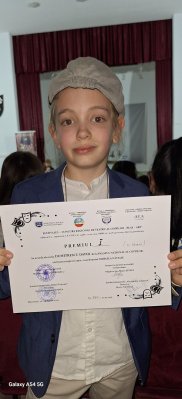 David Dumitrescu este elevul de 12 ani l-a redus la tăcere pe marele Florin Piersic.