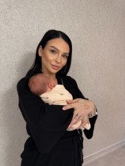Francisca și Tj Miles au devenit părinți pentru prima dată. Au postat imagini cu fiica lor.