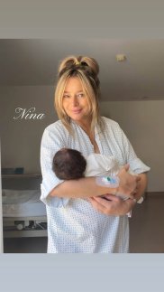 Au apărut primele imagini cu Nina, mezina Laurei Cosoi.