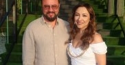 Andra și Cătălin Măruță și-au reînnoit jurămintele după 18 ani de căsnicie. Cei doi s-au cununat civil la București și religios la Târgu-Jiu, în august 2008