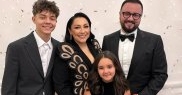 Andra și Cătălin Măruță și-au reînnoit jurămintele după 18 ani de căsnicie. Cei doi au devenit pentru prima dată părinți în anul 2011, când s-a născut fiul lor, David. Fetița lor, Eva, a venit pe lume în anul 2015