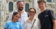 Andra și Cătălin Măruță și-au reînnoit jurămintele după 18 ani de căsnicie. Tot în intervenția de la Radio ZU, Andra a spus despre partenerul de viață că el reprezintă echilibrul familiei lor 