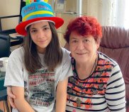 Roxana Ciuhulescu, îngenuncheată de durere după ce și-a pierdut mama.