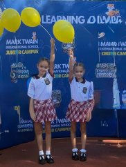 Educație de lux pentru copiii lui Cristi Borcea și ai Valentinei Pelinel. Taxele școlare se ridică la mii de euro pentru fiecare copil.