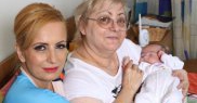 Daniela Gyorfi, fiica ei Maria și mama sa