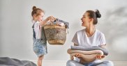 10. Faceți voluntariat în familie