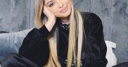 Irina Deaconescu este vloggeriță