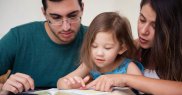 7.	Copiii cu vârsta între 5-7 ani sunt iubitori de cuvinte. Ei sunt cei care dau dovadă de o înclinație către studiul cuvintelor. Mințile lor nedezvoltate nu pot încă să cuprindă o idee completă cu claritate. Cu toate acestea, ei înțeleg cuvintele. Și se 
