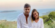 Vara aceasta, Adela Popescu și familia ei se află în vacanță pe insula Skyathos
