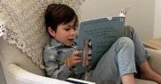 Nadim compune cele mai frumoase poezii, la doar 4 ani!