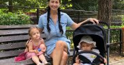 Gabriela Cristea, la spital cu cele două fetițe