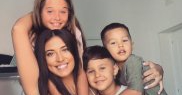 Maya este acum alături de mama ei