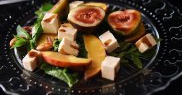 Introduce în dieta ta zilnică multe alimente cu vitamine, minerale şi proteine şi evită carbohidraţii