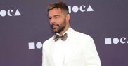 Solistul a recunoscut în 2010 că e gay