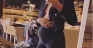 A anuţat vara aceasta că ea şi John Legend, soţul ei, se pregătesc să devină părinţi pentru a treia oară