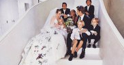 Angelina Jolie şi Brad Pitt sunt părinţii a şase copii