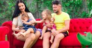 Cele două fetițe au răcit
