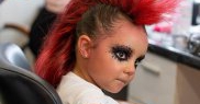 Andra a primit critici după apariţiile copiilor ei în reclamă