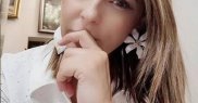Nu i-a spus de la început fiicei sale că este şi vedetă de televiziune