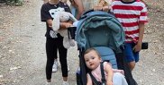 A vorbit despre bucuria de a fi mamă