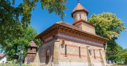 Biserica Sfinţii Voievozi din Ipoteşti îi este dedicată lui Mihai Eminescu