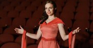 A revenit pe scena muzicală după o pauză îndelungată