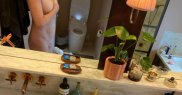 Amy Schumer a pozat nud, cu cicatricea de la cezariană la vedere