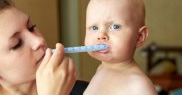 1. Ce facem dacă copilul varsă antibioticul?