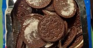 „L-am rugat să-mi oprească și mie câțiva biscuiți. A făcut-o”