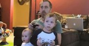 Gamepad-urile copiilor nici măcar nu sunt conectate
