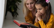 Credința ar trebui să facă parte dintre valorile spre care să se îndrepte copilul