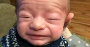 „Cred că fiul meu este Benjamin Button”