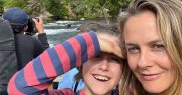 Alicia Silverstone încă doarme în pat cu fiul ei de 11 ani 