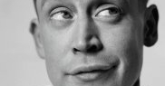 Cu ce se ocupă, în prezent, Macaulay