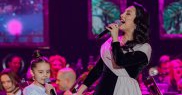 Nu e prima oară când Eva cântă pe scenă, alături de Andra