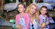 Cum își educă Andreea Bălan fetițele