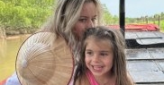 Cum s-a descurcat Laura cu cele trei fetițe în vacanță. Rita, fiica cea mare i-a fost de mare ajutor!