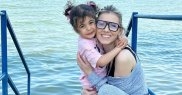 "Odată cu ea s-a născut și mama Andreea..."