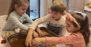 A povestit cum se distrează alături de copii în weekend