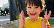 Doi ani mai târziu, familia ei s-a mărit iar