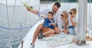Stabilește cu soțul tău să aveți o vacanță pe care să o petreceți fără familia lui