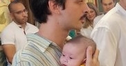 Anca Țurcașiu este cea mai mândră bunică: „Ieri și azi…Radu, de la bebeluș, la tătic de Zoe…Viața merge înainte…Sunt extrem de fericită că las în urma mea Viață!”