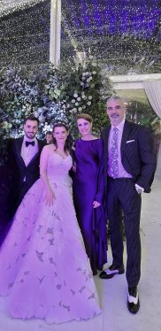 Gigă Hagi, cel mai mândru tată! Fiica lui s-a căsătorit religios. De la nunta Kirei nu a lipsit Ianis Hagi, fratele ei