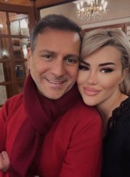 Christian Sabbagh, vacanță de vis alături de familie. Vedeta și-a luat soția și copiii și au plecat cu cortul