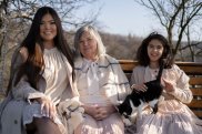 Fetița Paulei Seling trece prin clipe grele la școală din cauza divorțului părinților. Artista intenționează să se întoarcă la înot
