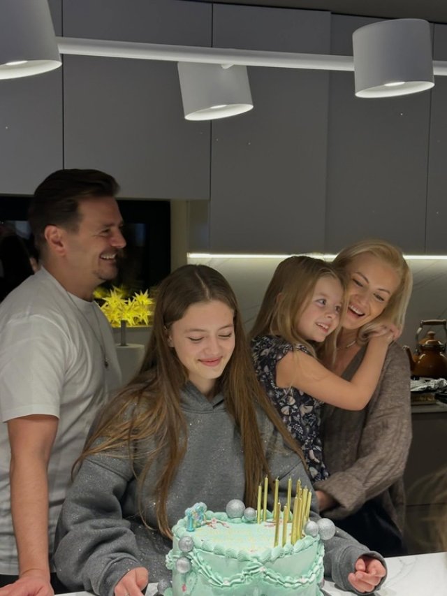 Catinca, fiica Elwirei și a lui Mihai Petre a împlinit 13 ani.